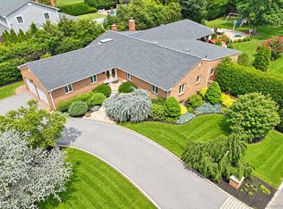 88 Dix Highway, Dix Hills, NY 11746