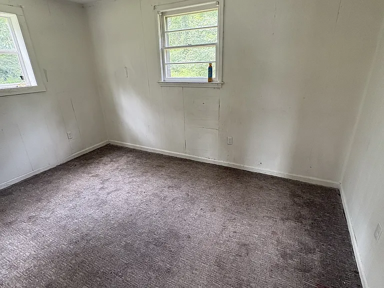 216 Bonita Ln — Photo 12