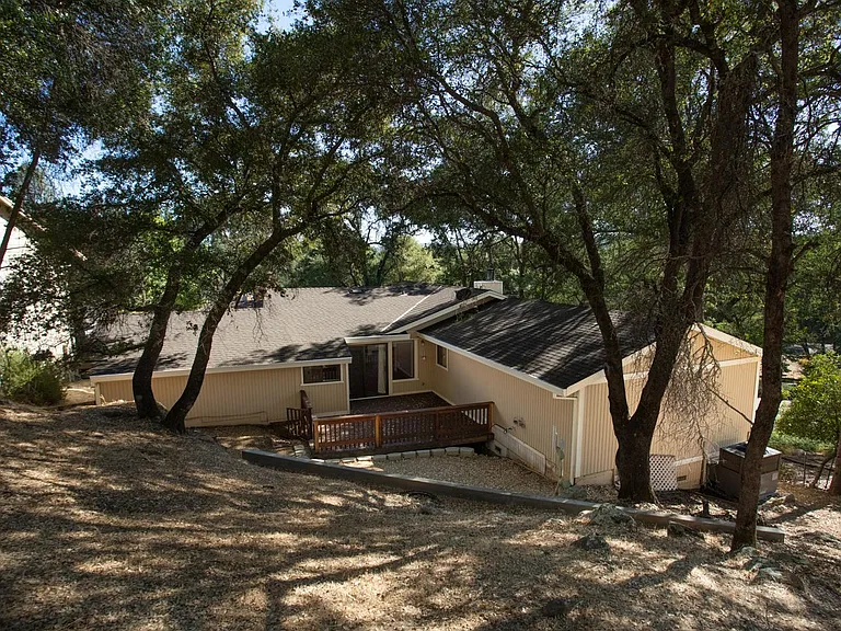 18876 Jayhawk Dr — Photo 27