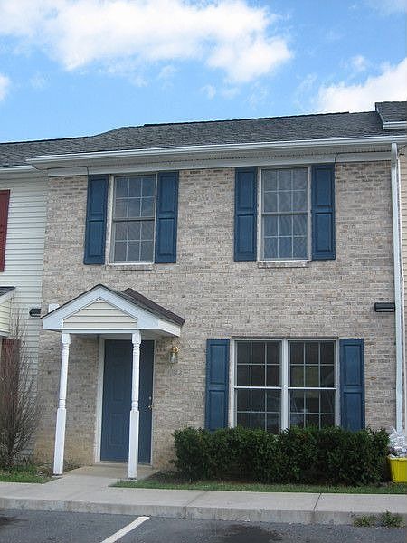 1st image of 1163 Commercial Ct