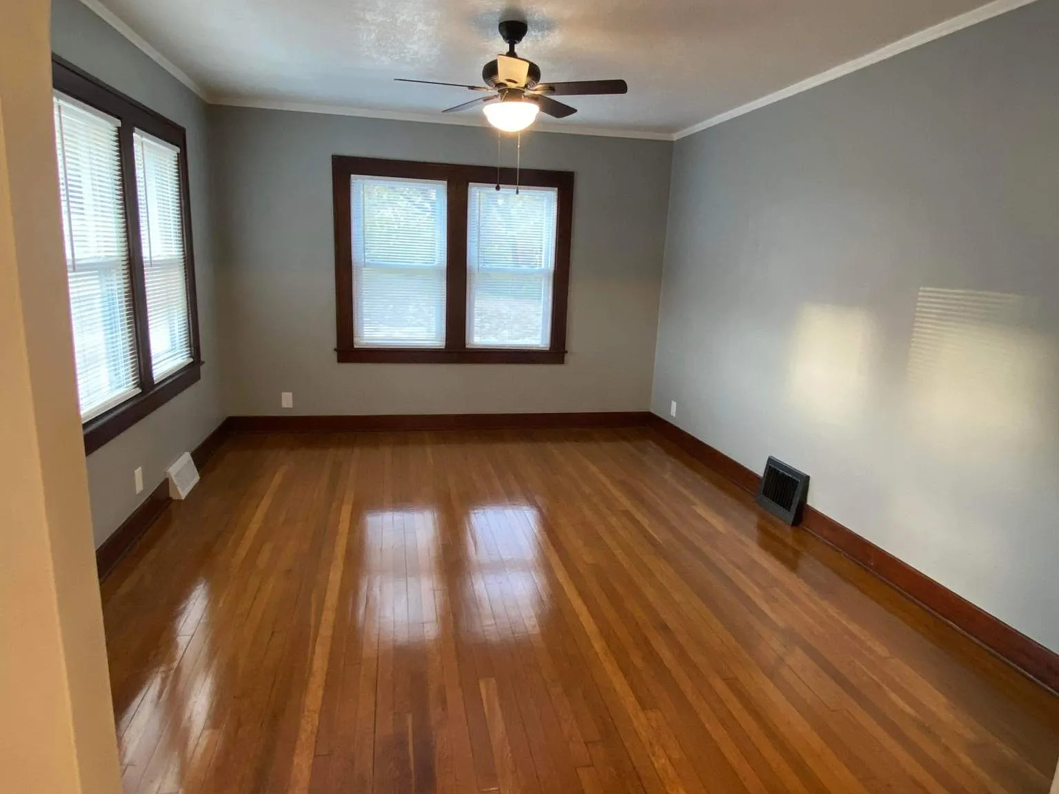2 bed, 912 sqft, $1,300 — Photo 4