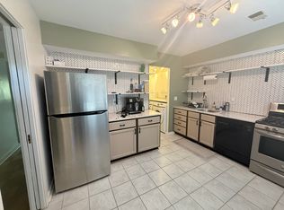 3729A Madison Ln, Falls Church, VA 22041