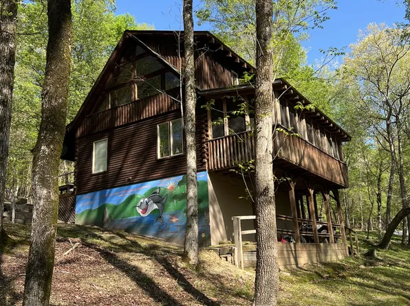 600 Crow Ln, Bath Springs, TN 38311