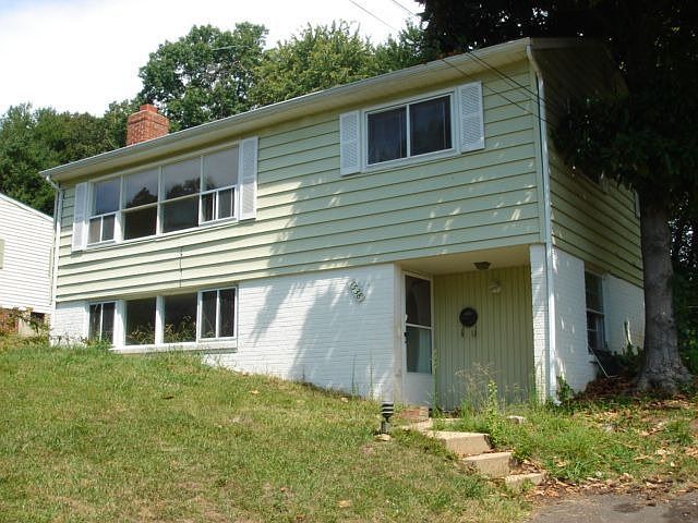 1st image of 1538 Maurice Dr