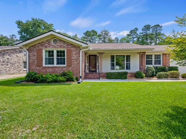 8428 Yorkshire Ln, North Charleston, SC 29406