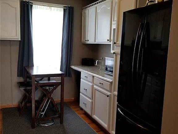 3rd image of 351 Kenna Dr