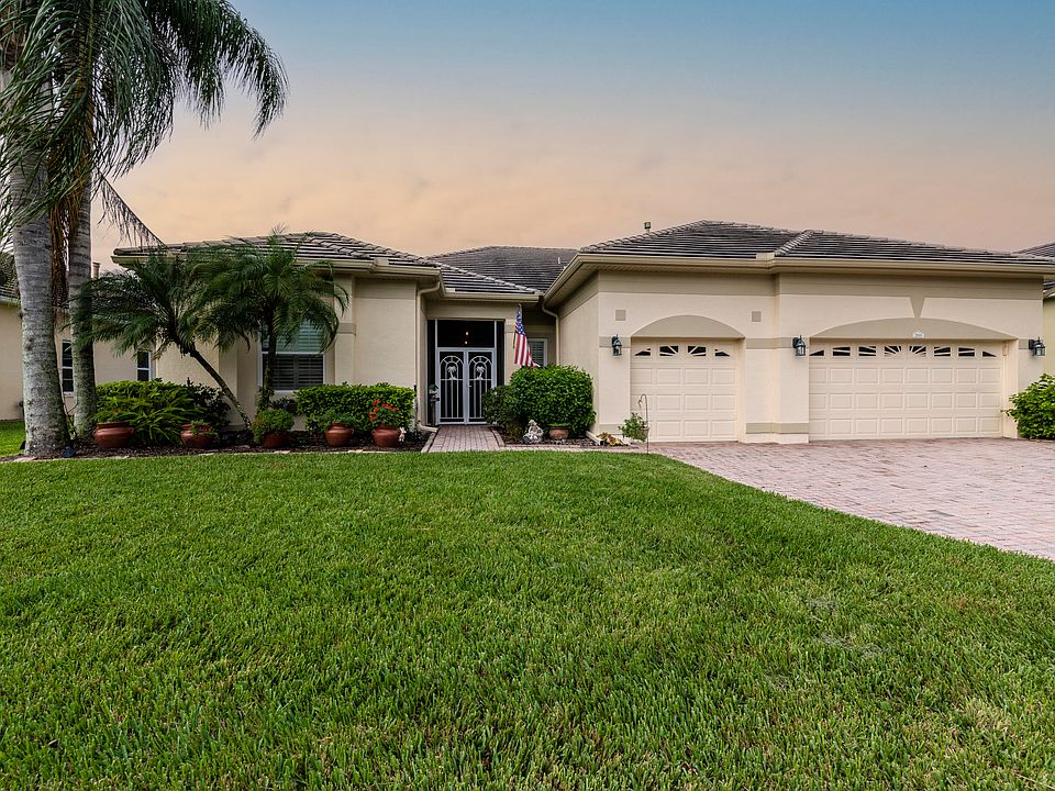 1st image of 2881 Highland View Cir
