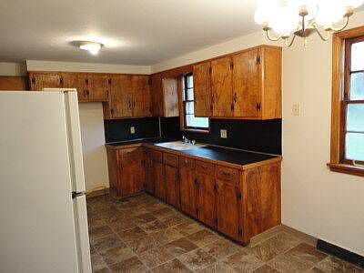 3rd image of 1303 N Chapel St