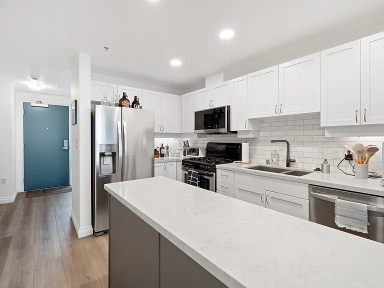 1240 India St #1509 — Photo 6