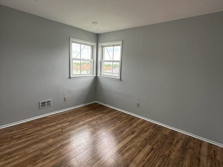 37 E Stroud Ave #2 — Photo 6