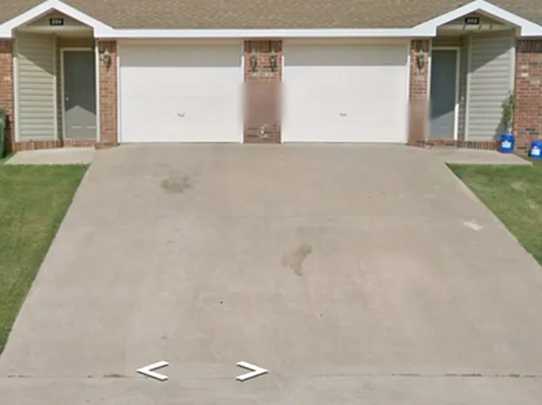 232 Graystone Cir, Centerton, AR 72719