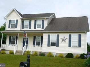 13584 Dahlia Ct, Greensboro, MD 21639
