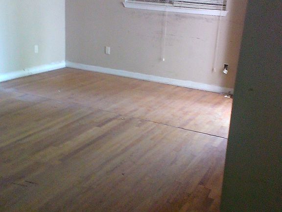 2nd image of 715 Arlington Ave
