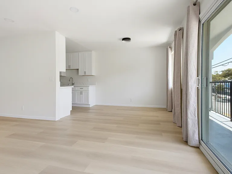 3873 College Ave #5 — Photo 7