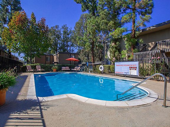 3rd image of 5476 Kiowa Dr #9