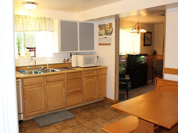 2nd image of 4414 Quincy Dr