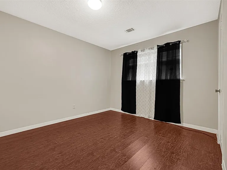 11826 Oceanview St — Photo 14