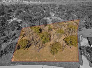 8009 W Landings Rd, Granbury, TX 76049