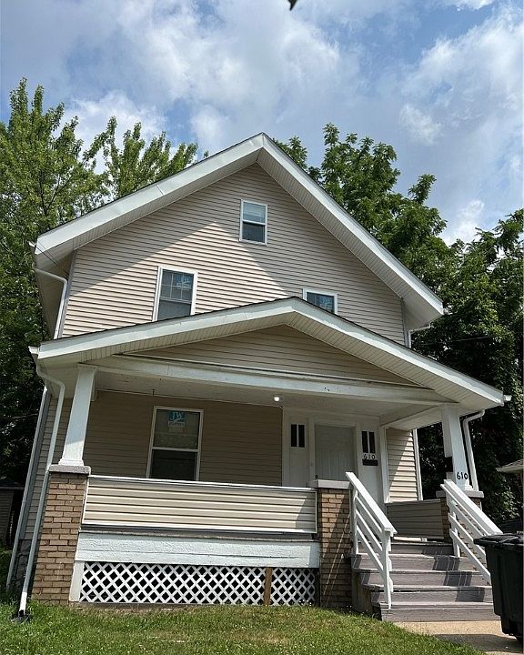 1st image of 610 Fernwood Dr