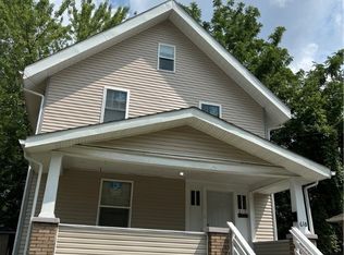 610 Fernwood Dr, Akron, OH 44320