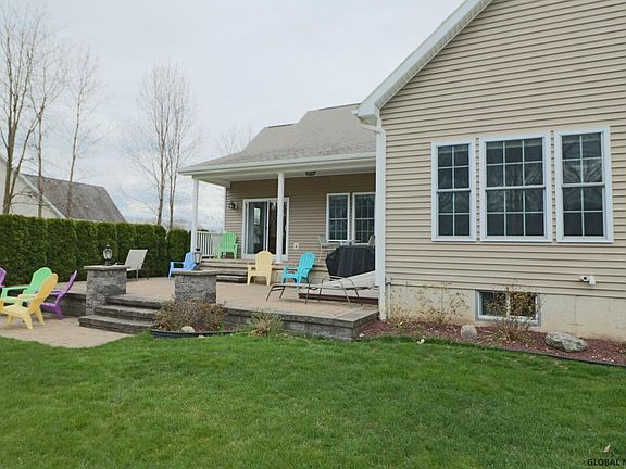 5th image of 14 Lancaster Ct