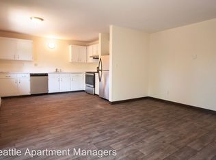 19856 25th Ave NE #C, Seattle, WA 98155