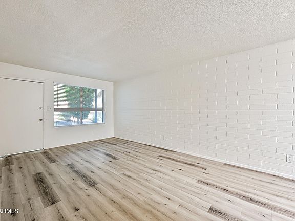 4th image of 6516 N 17th Ave APT 6