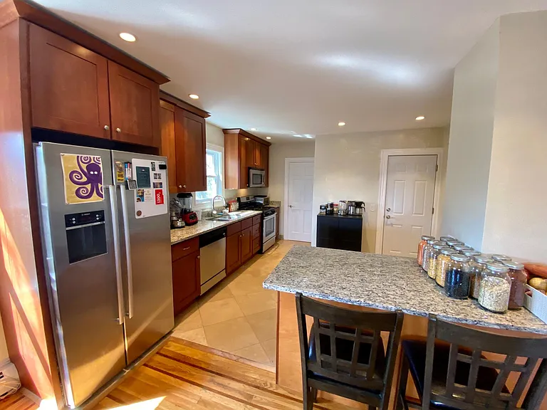 382 Morris Ave — Photo 11