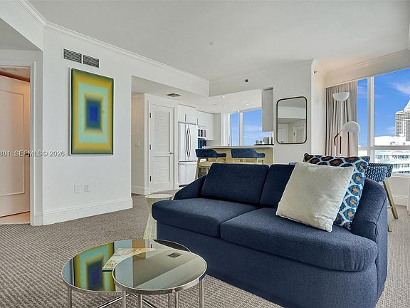 5th image of 4401 Collins Ave #1503
