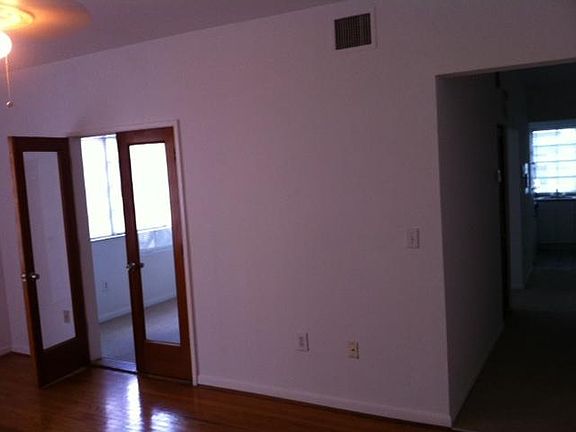 3rd image of 1324 Euclid Ave APT 5