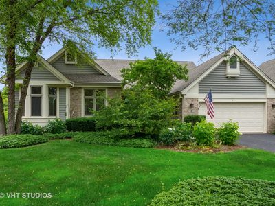 8 Castle Pines Ct, Lake In The Hills, IL, 60156