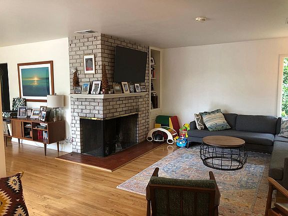 3rd image of 5171 Alhama Dr