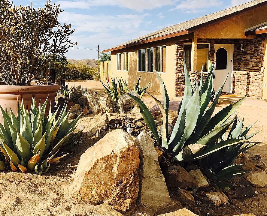 2nd image of 61458 El Cajon Dr