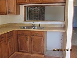 4th image of 418 Justice Dr