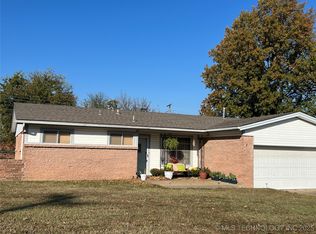 105 Hinton Blvd, Mannford, OK 74044
