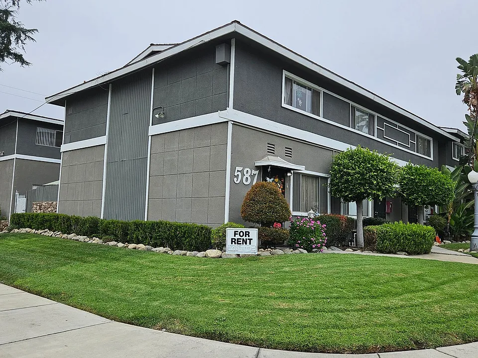 587 Silverwood Ave