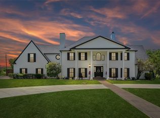 221 Carriage Hill Ln, Heath, TX 75032