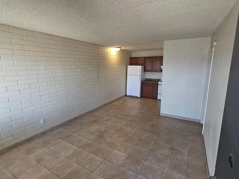*ONE month FREE!* Catalina Gardens — Photo 19