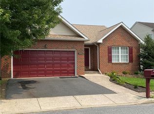 2620 Hickory Dr, Easton, PA 18040