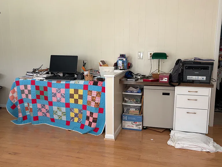 Built-in desk area.