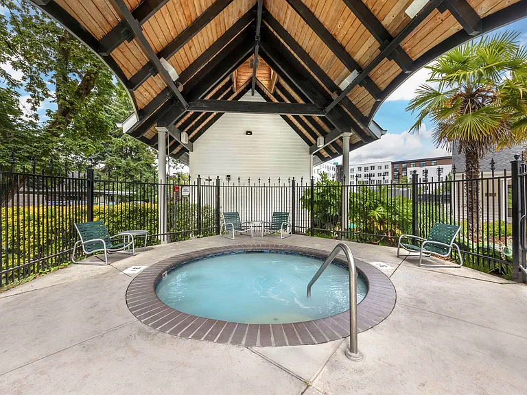 Mansion Hot Tub