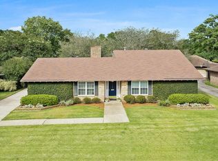 1133 Oakley Dr, Baton Rouge, LA 70806