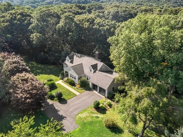 25 Crowell Rd, Bourne, MA 02532