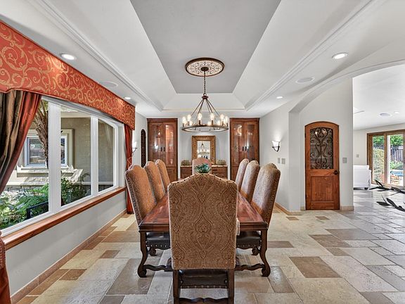 5th image of 19094 Saratoga Glen Pl