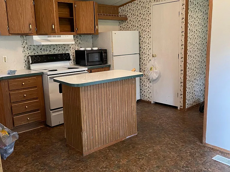 23903 Brushy Trails St — Photo 3