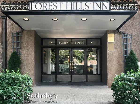 10 Station Square image 1 of 11