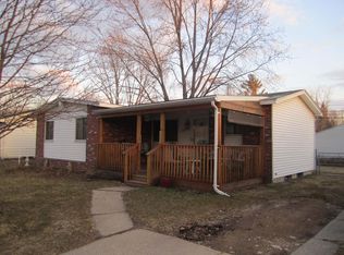 3401 Danbury Crossroad St, Lansing, MI