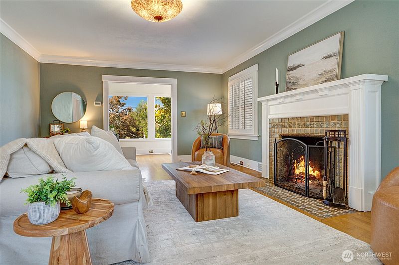 4th image of 3715 N 33rd Street