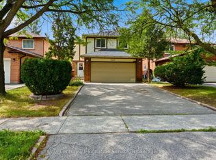 4265 Tea Garden Cir, Mississauga, ON L5B 2Z1