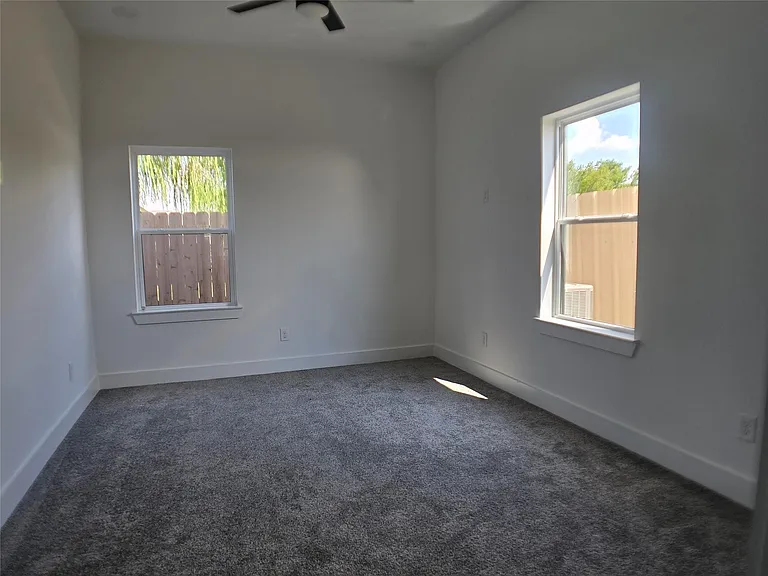 9808 Pelsey #B — Photo 8